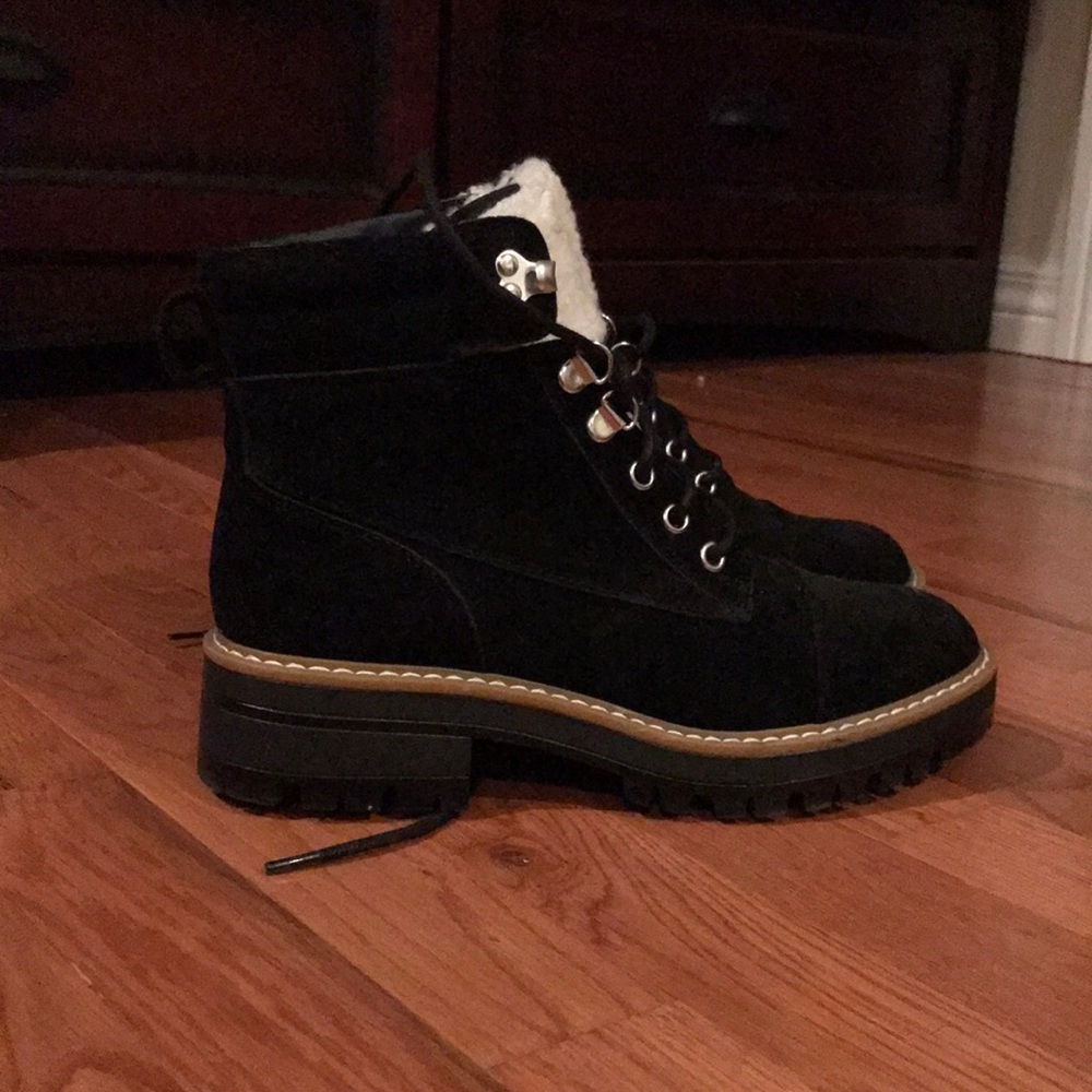 Cute winter ankle suede boots